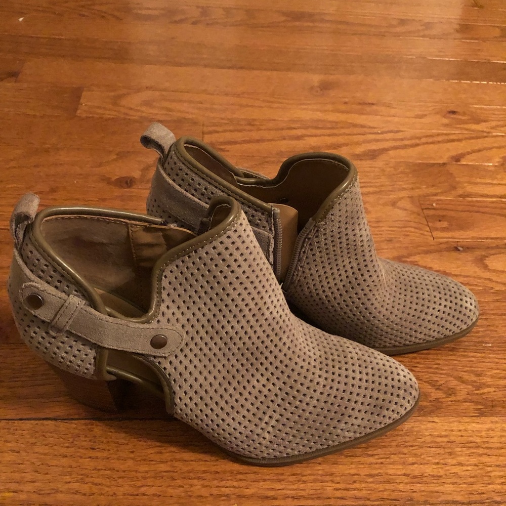 Adorable Heels